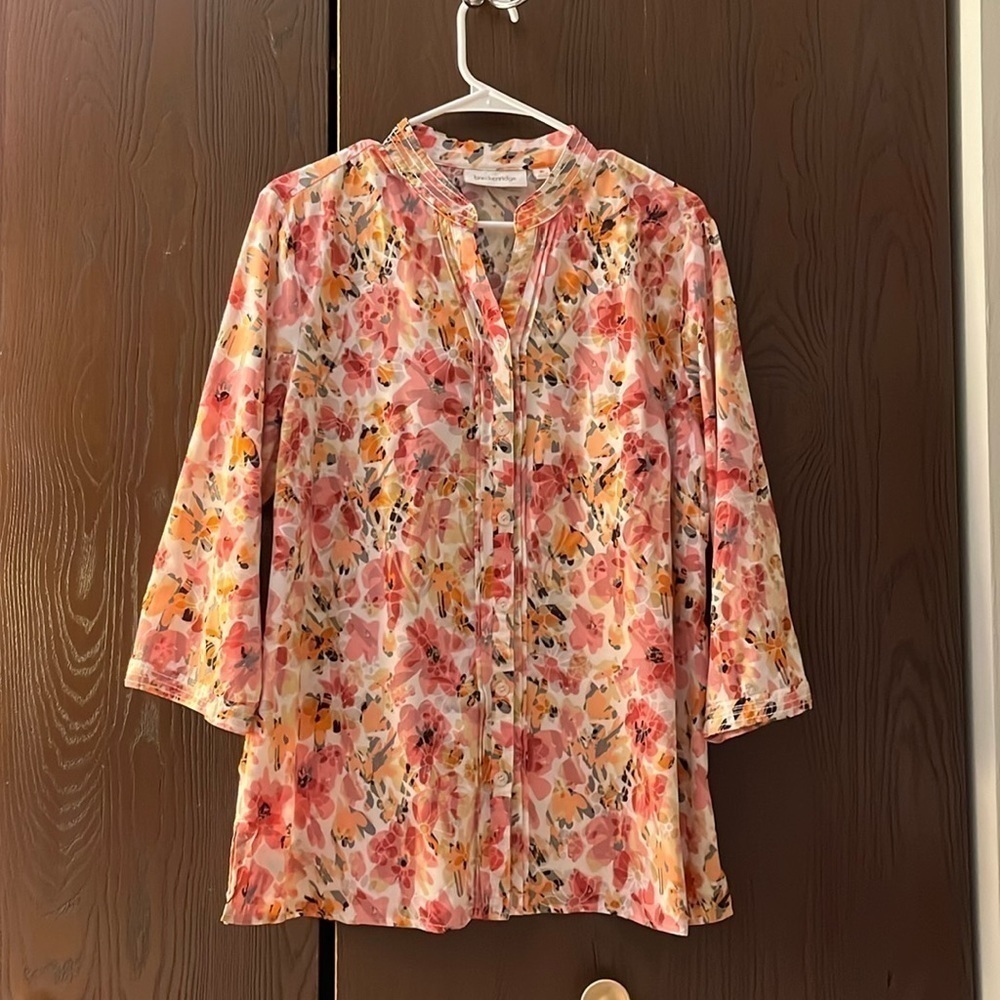 Breckenridge multi-colored, 3/4 sleeved blouse. Size XL.